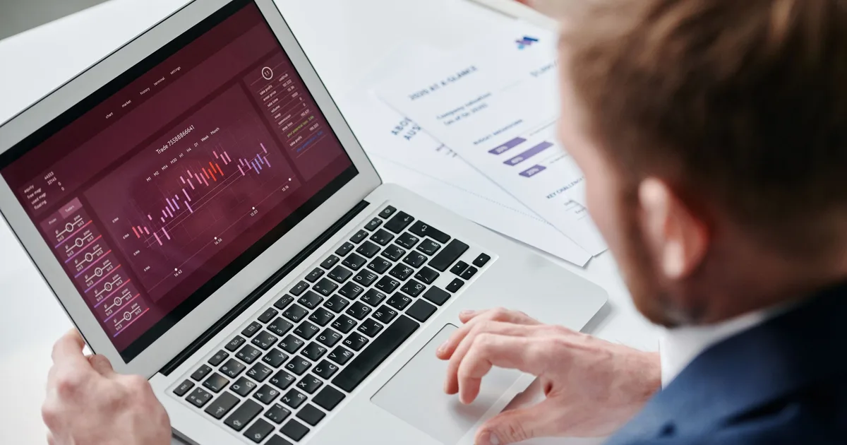 Malta Digital blog: Custom software vs off-the-shelf